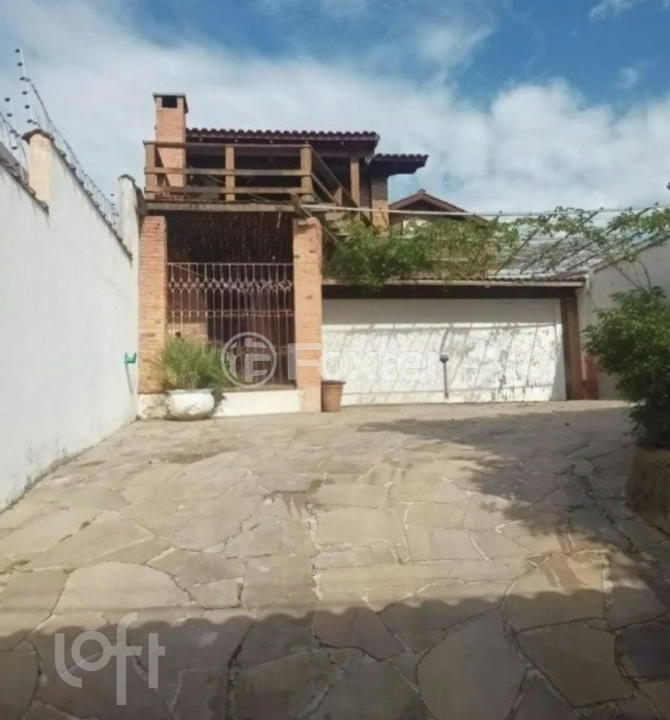 Casa à venda com 3 quartos, 300m² - Foto 2