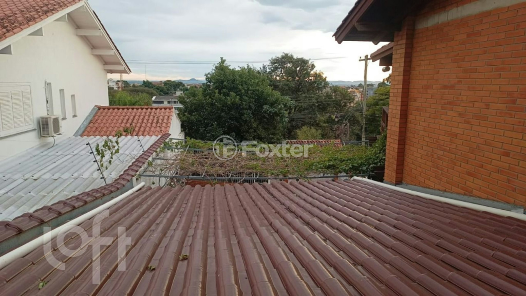 Casa à venda com 3 quartos, 300m² - Foto 9