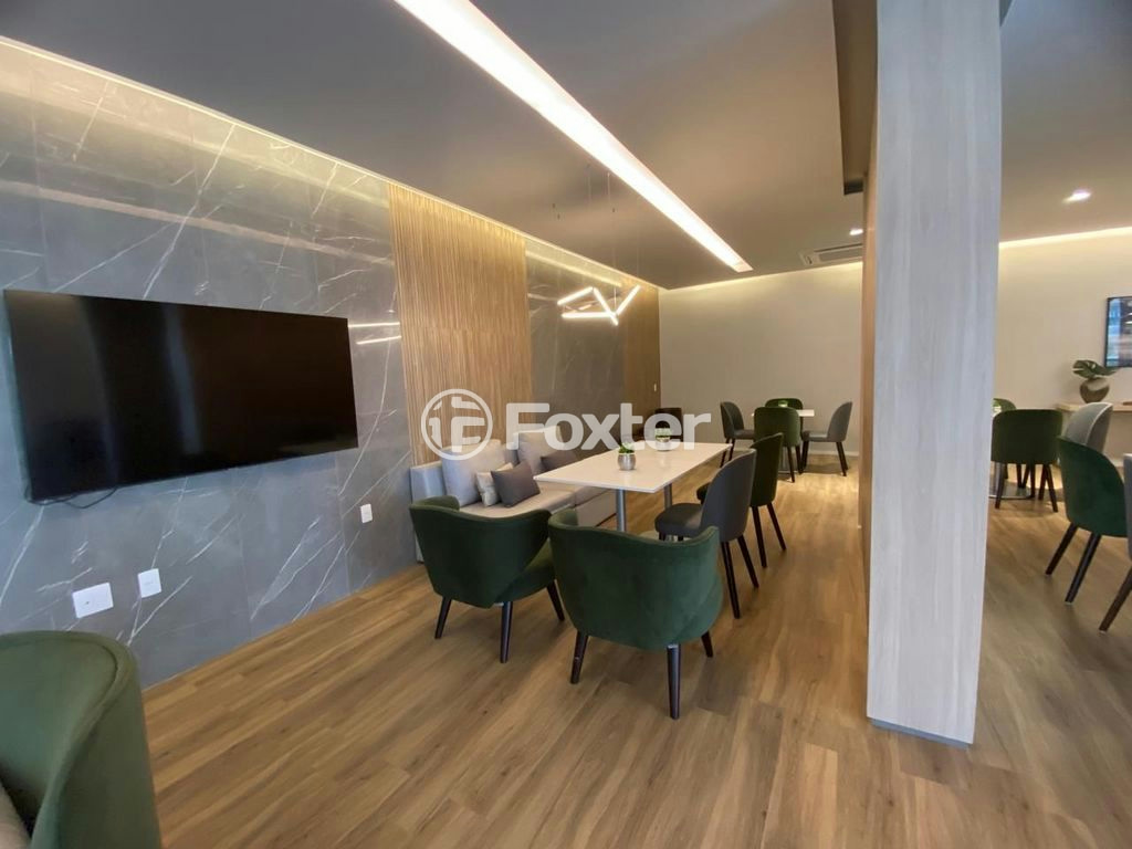Apartamento à venda com 3 quartos, 125m² - Foto 2