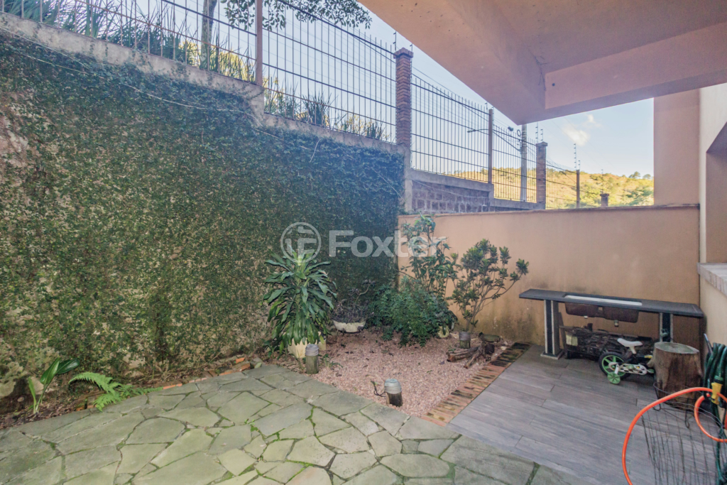 Casa de Condomínio à venda com 3 quartos, 154m² - Foto 32