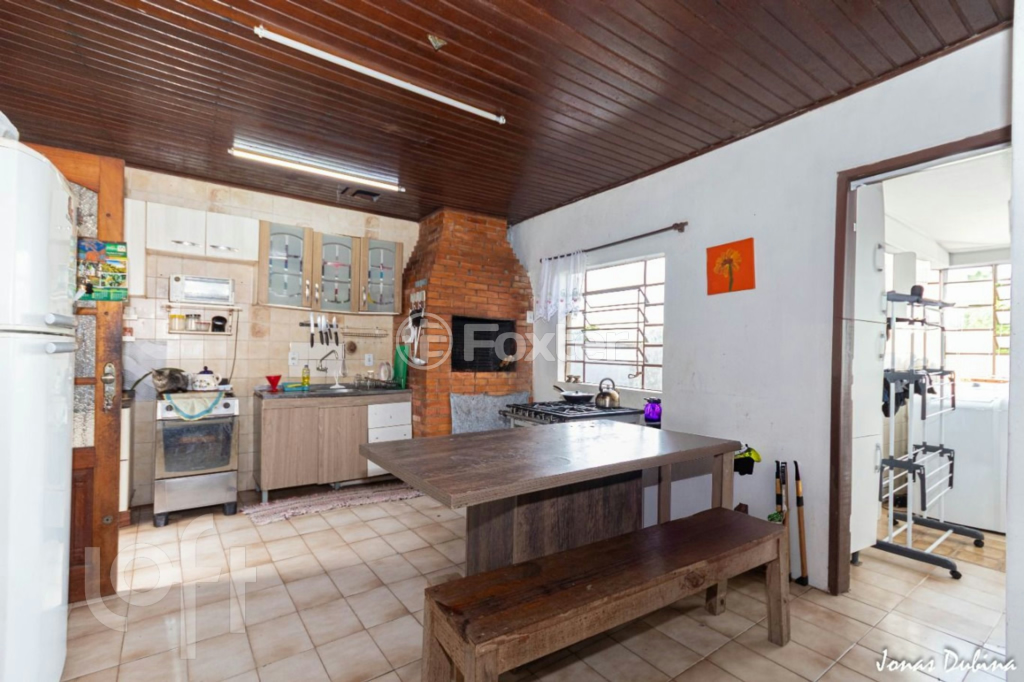 Casa à venda com 3 quartos, 190m² - Foto 3