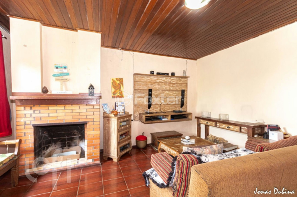 Casa à venda com 3 quartos, 190m² - Foto 1