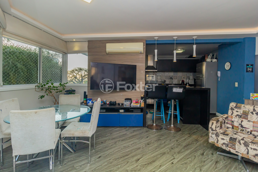 Apartamento à venda com 2 quartos, 70m² - Foto 3