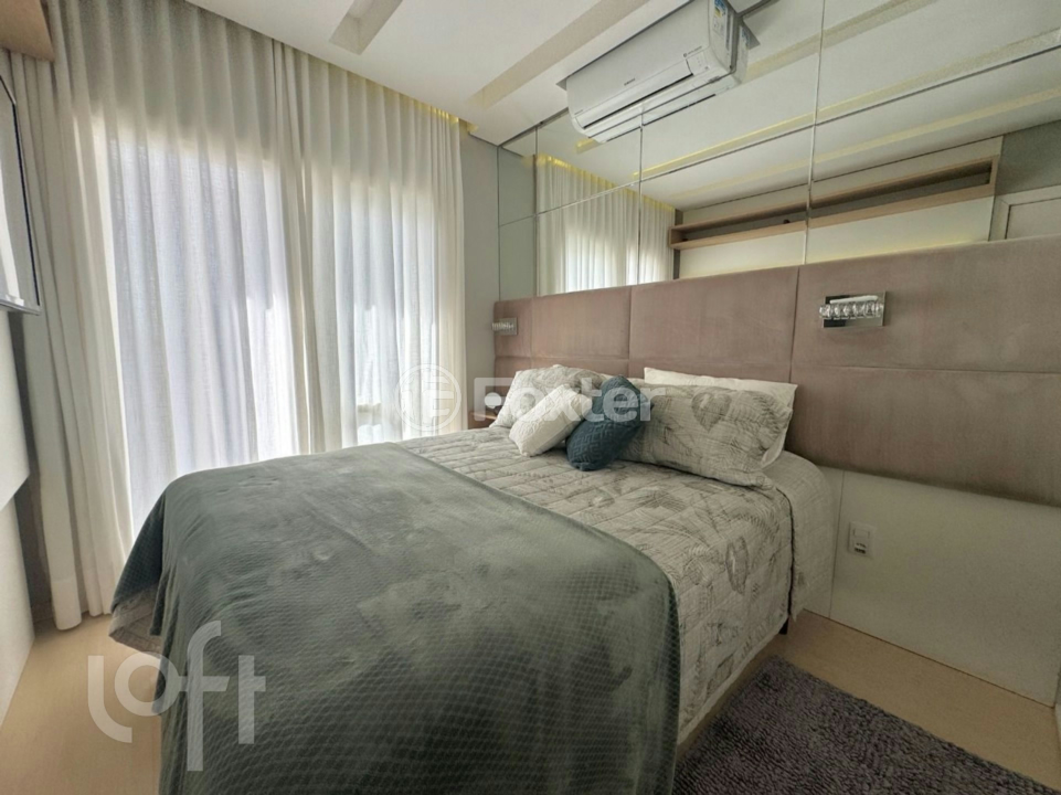 Casa à venda com 3 quartos, 244m² - Foto 10