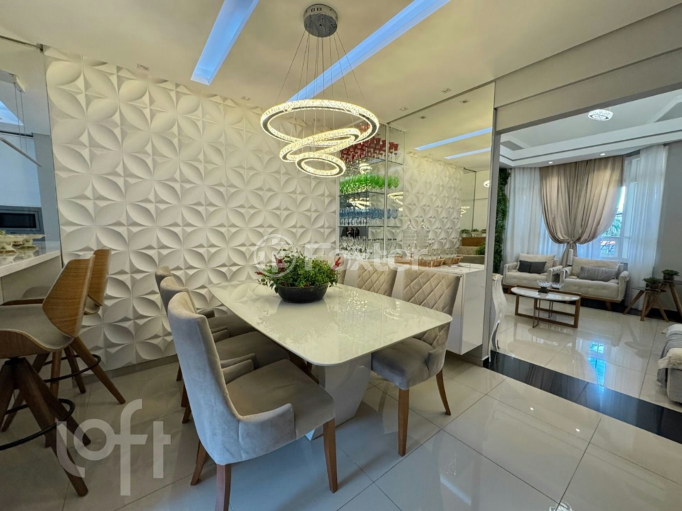 Casa à venda com 3 quartos, 244m² - Foto 7