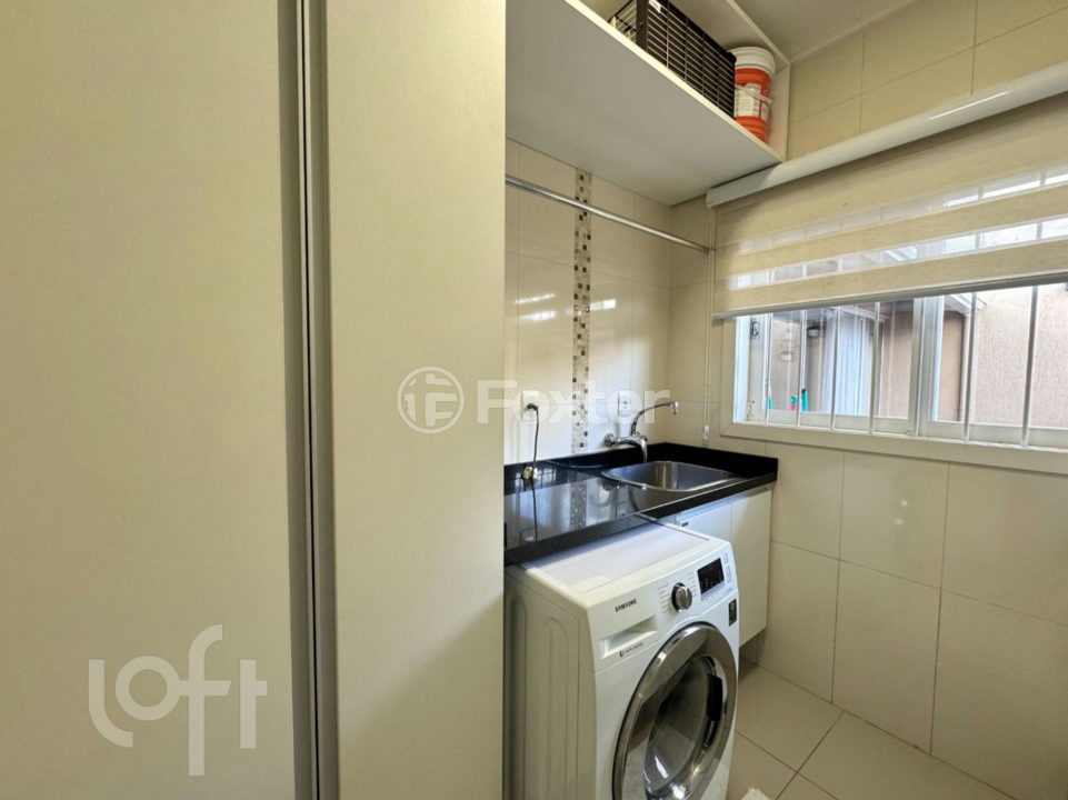 Casa à venda com 3 quartos, 244m² - Foto 30