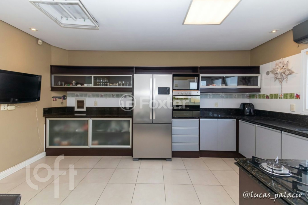 Casa à venda com 3 quartos, 326m² - Foto 14