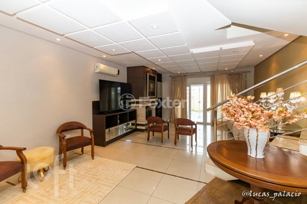 Casa à venda com 3 quartos, 326m² - Foto 9