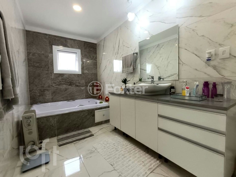 Casa à venda com 5 quartos, 200m² - Foto 23
