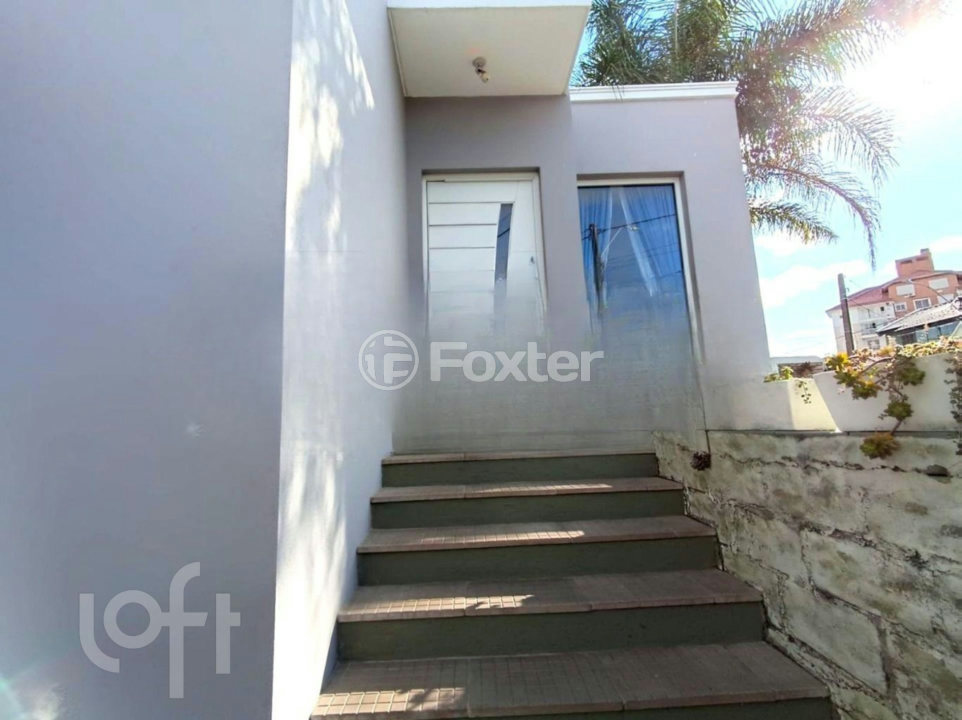 Casa à venda com 5 quartos, 200m² - Foto 3
