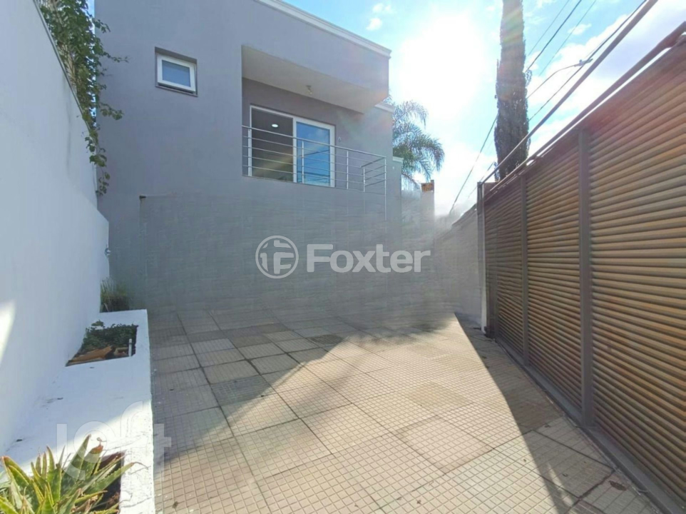 Casa à venda com 5 quartos, 200m² - Foto 4