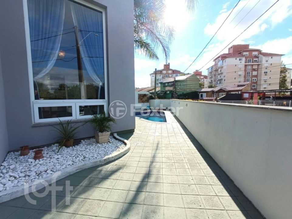 Casa à venda com 5 quartos, 200m² - Foto 5