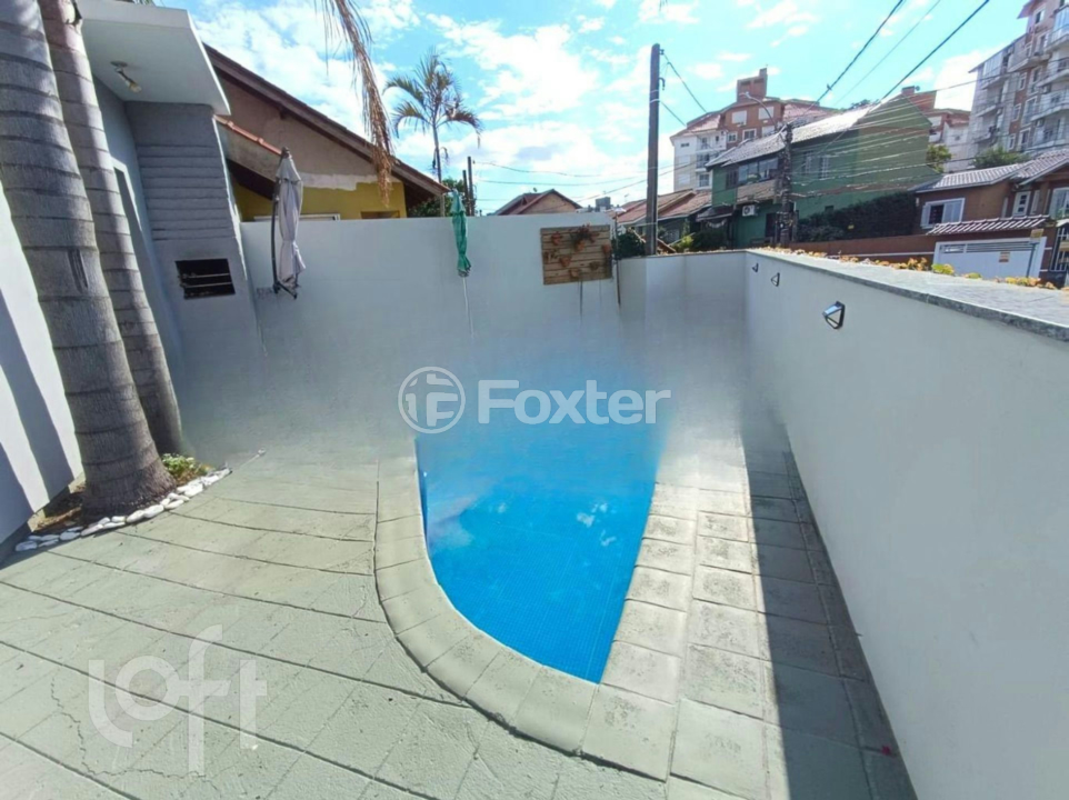 Casa à venda com 5 quartos, 200m² - Foto 36
