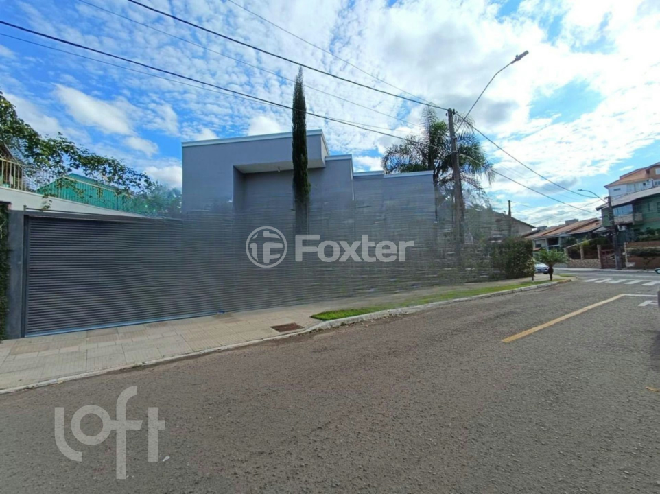 Casa à venda com 5 quartos, 200m² - Foto 38
