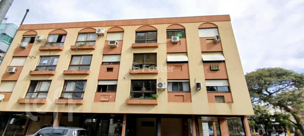 Apartamento à venda com 3 quartos, 95m² - Foto 1