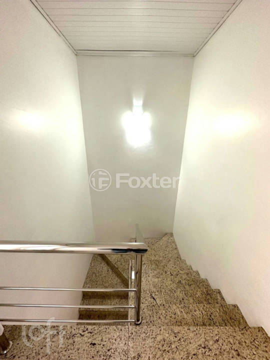 Casa à venda com 2 quartos, 105m² - Foto 7