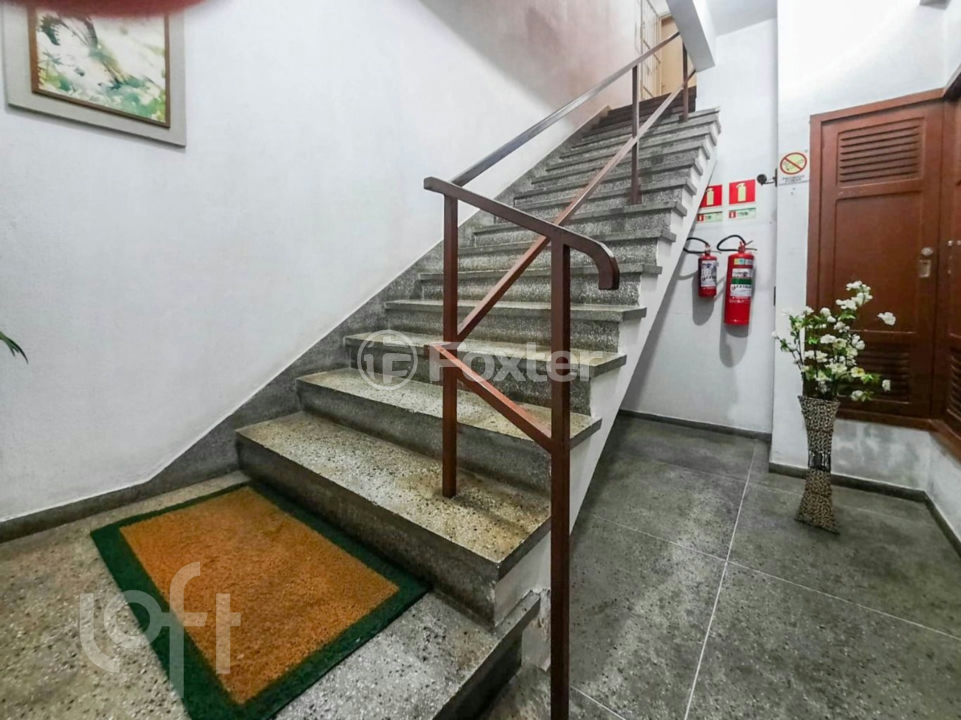 Apartamento à venda com 1 quarto, 47m² - Foto 2