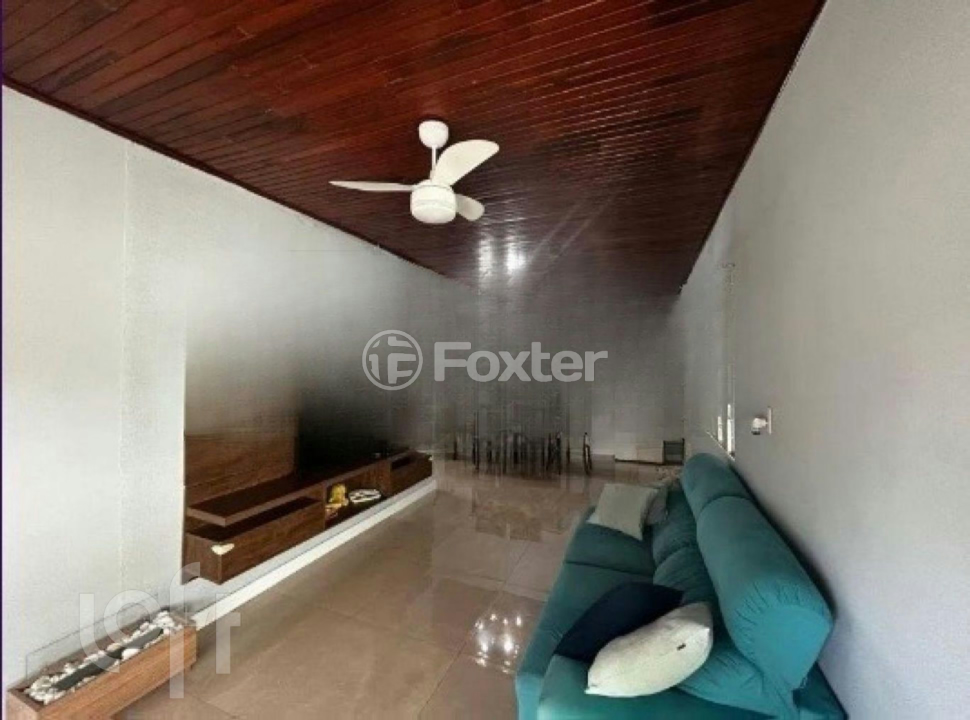 Casa à venda com 3 quartos, 100m² - Foto 2