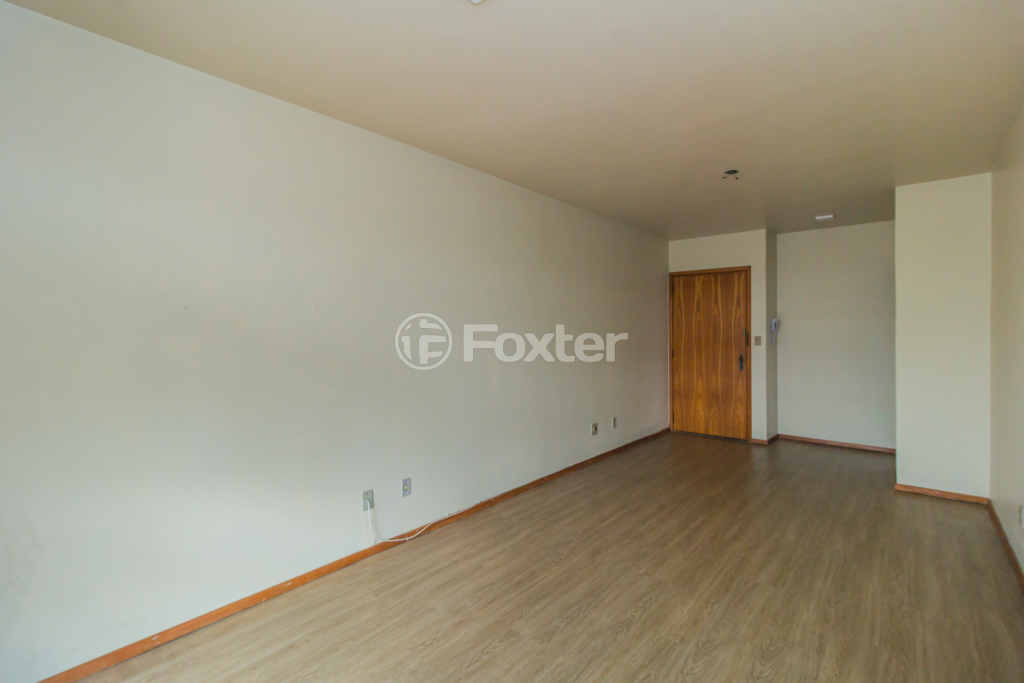 Apartamento à venda com 2 quartos, 70m² - Foto 4