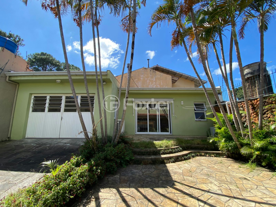 Casa à venda com 3 quartos, 277m² - Foto 2
