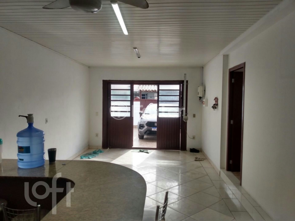 Casa à venda com 2 quartos, 120m² - Foto 2
