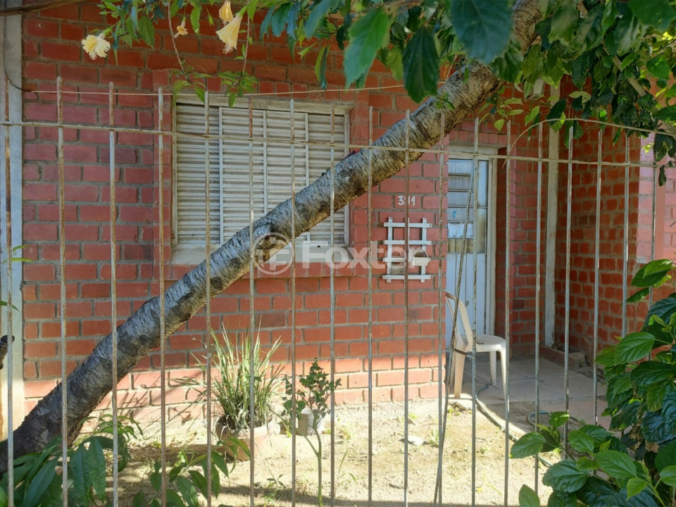 Casa à venda com 1 quarto, 50m² - Foto 1