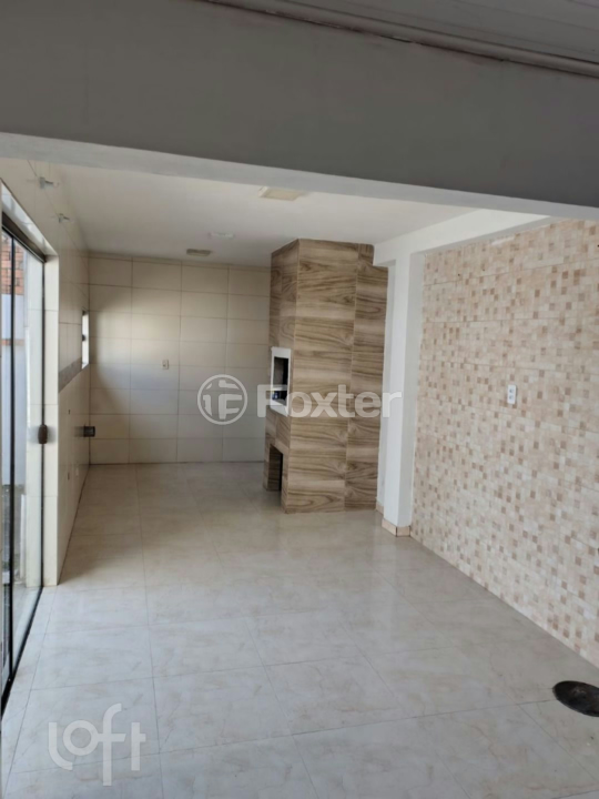 Casa à venda com 2 quartos, 90m² - Foto 2