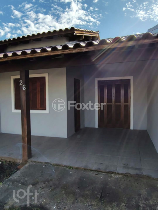 Casa à venda com 2 quartos, 90m² - Foto 1