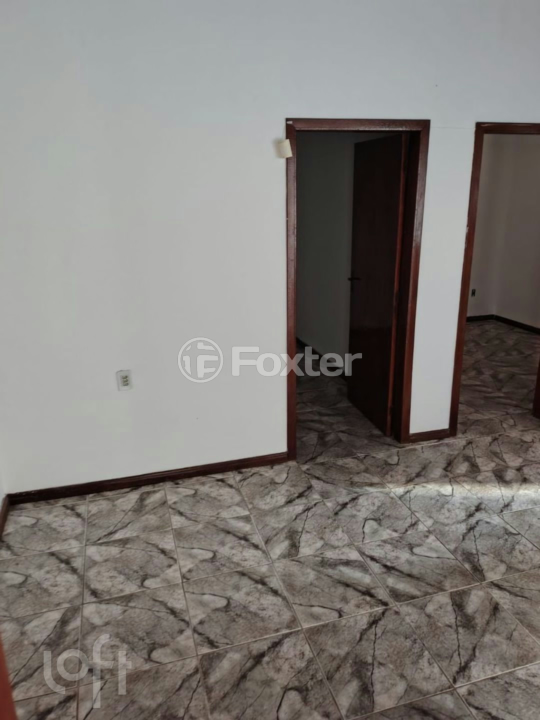 Casa à venda com 2 quartos, 90m² - Foto 3