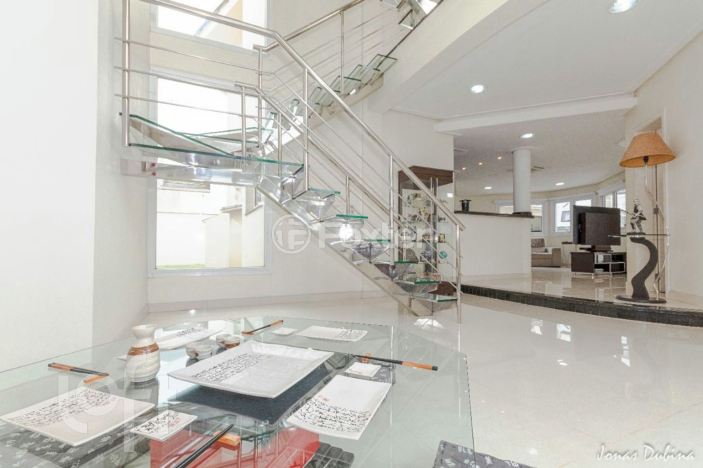 Casa à venda com 3 quartos, 367m² - Foto 4