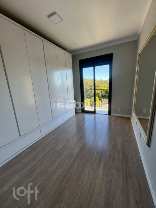 Casa à venda com 3 quartos, 108m² - Foto 1