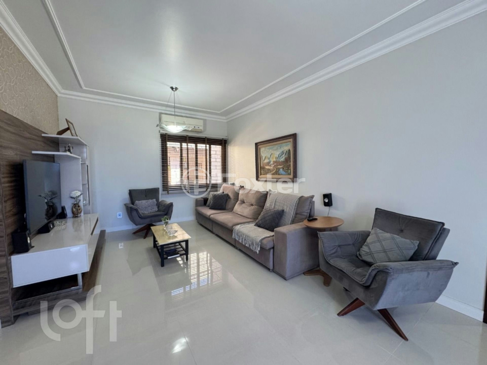 Casa à venda com 3 quartos, 211m² - Foto 3