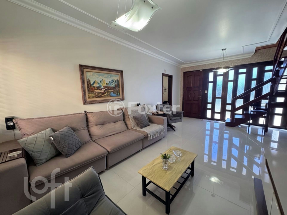 Casa à venda com 3 quartos, 211m² - Foto 4