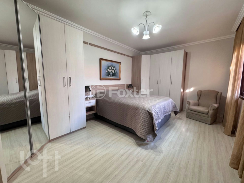 Casa à venda com 3 quartos, 211m² - Foto 14
