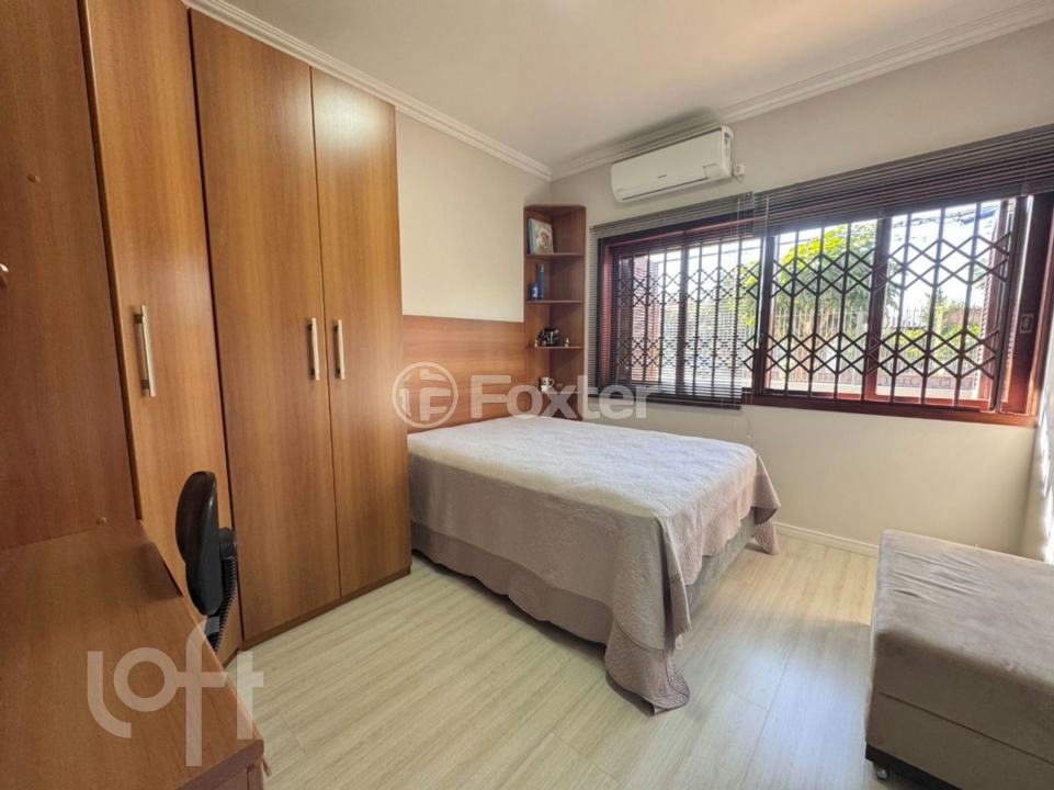 Casa à venda com 3 quartos, 211m² - Foto 9