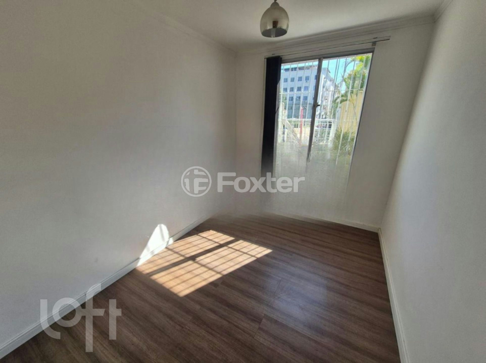 Apartamento à venda com 2 quartos, 42m² - Foto 4
