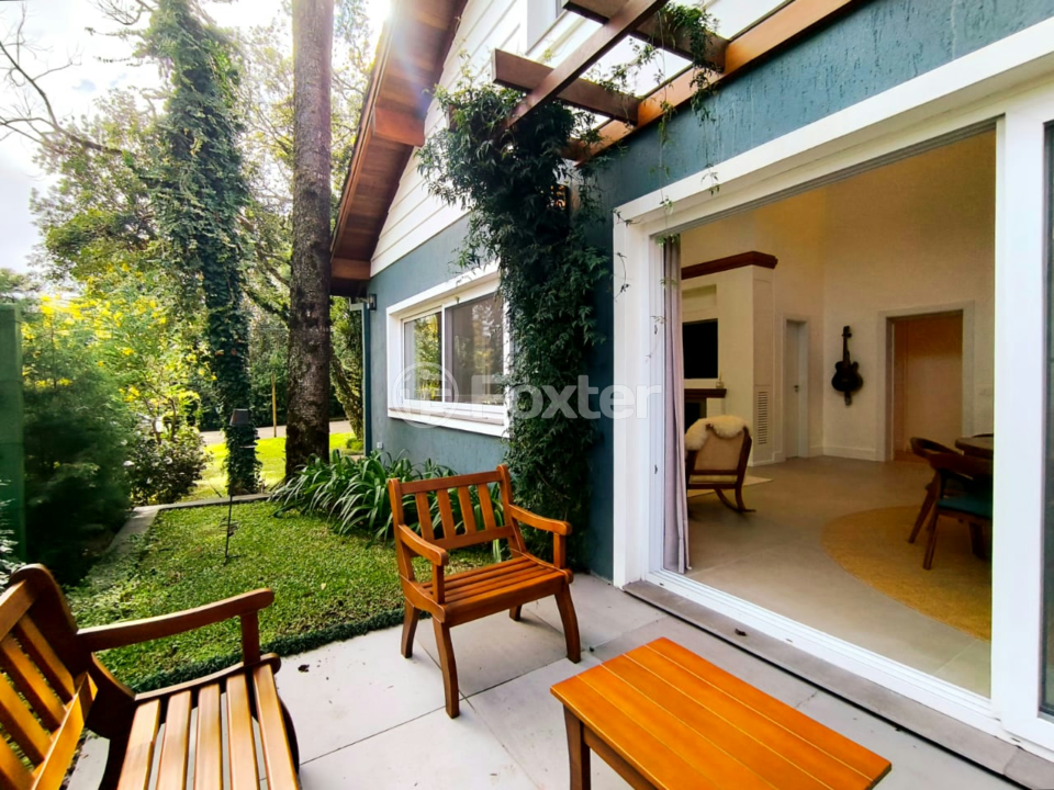Casa de Condomínio à venda com 4 quartos, 278m² - Foto 17