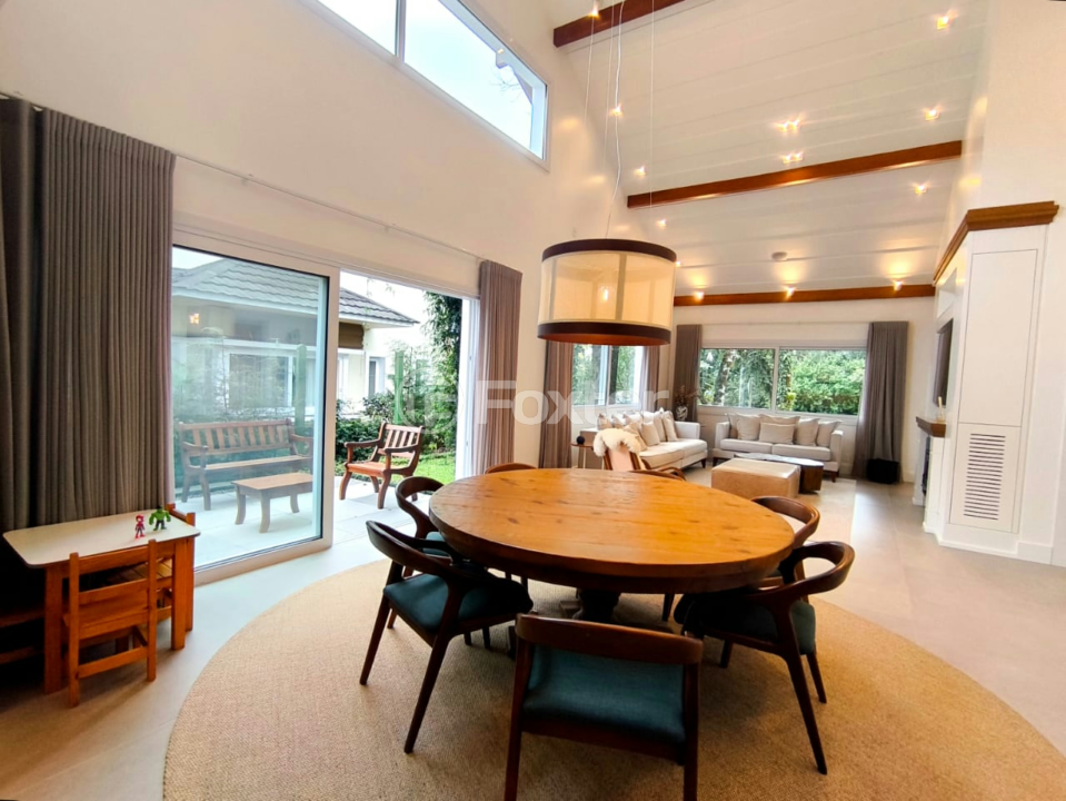 Casa de Condomínio à venda com 4 quartos, 278m² - Foto 12