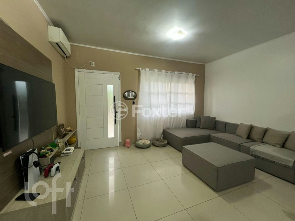 Casa à venda com 2 quartos, 71m² - Foto 1