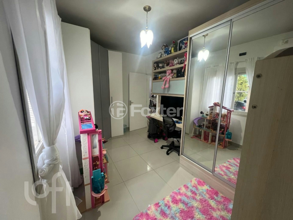 Casa à venda com 2 quartos, 71m² - Foto 4