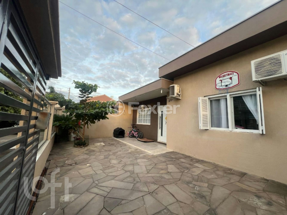 Casa à venda com 2 quartos, 71m² - Foto 9
