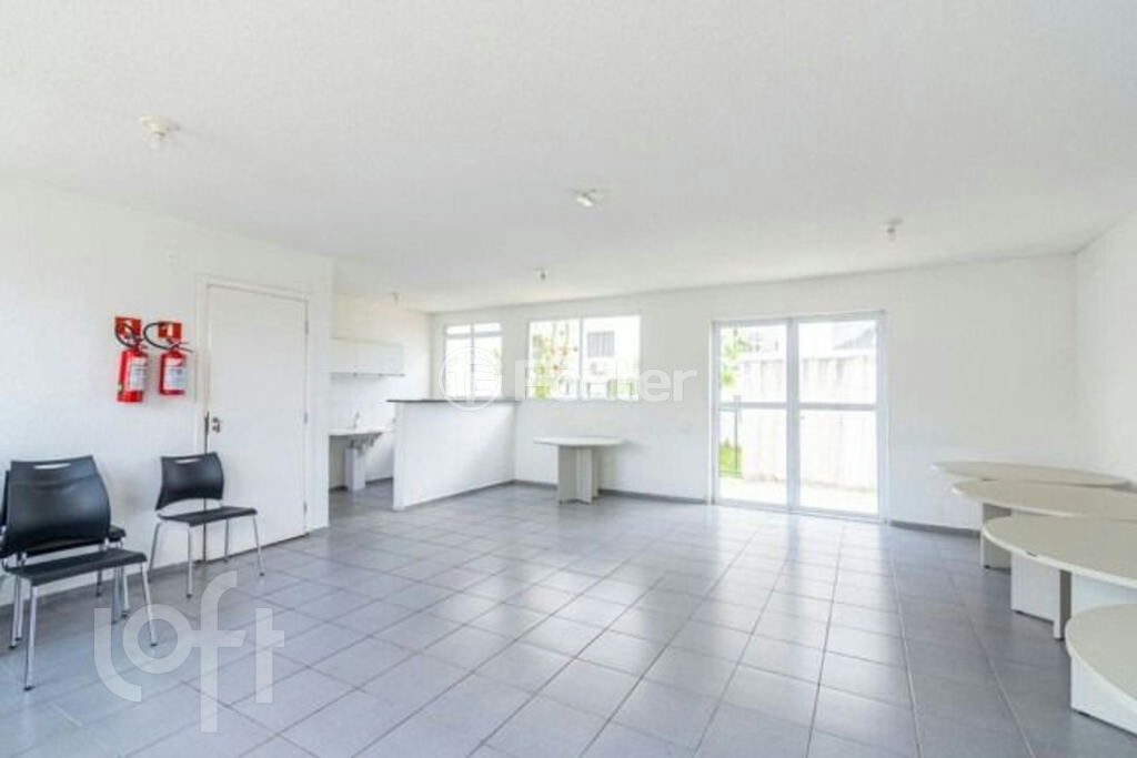 Apartamento à venda com 2 quartos, 41m² - Foto 13