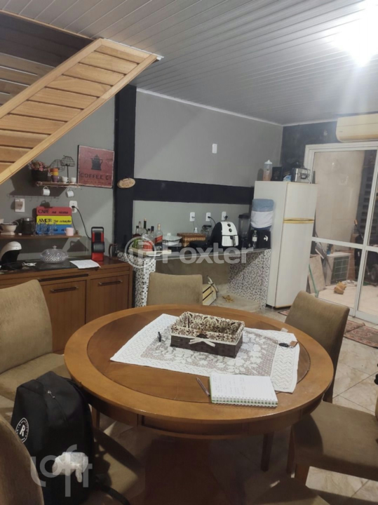 Casa à venda com 2 quartos, 70m² - Foto 5