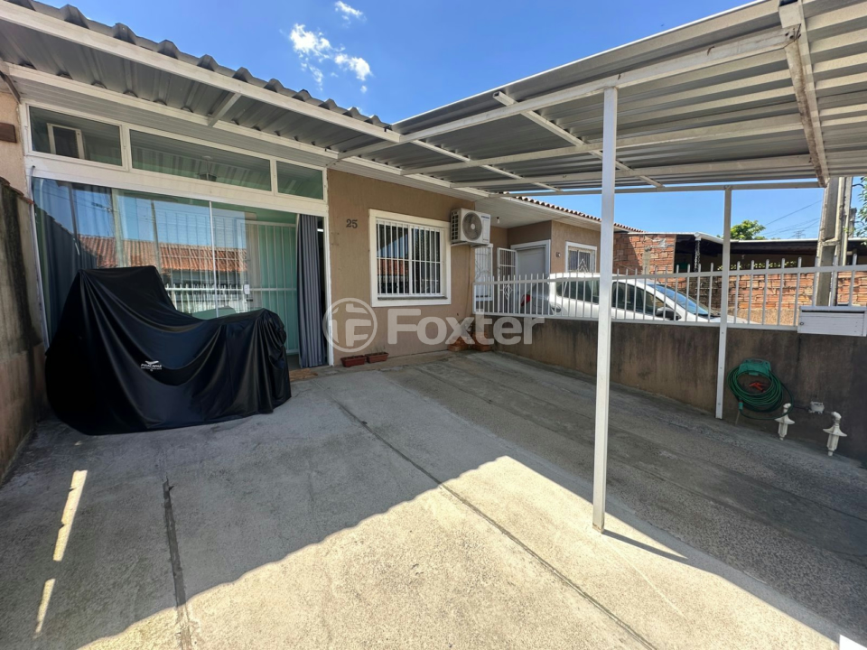 Casa à venda com 2 quartos, 60m² - Foto 3