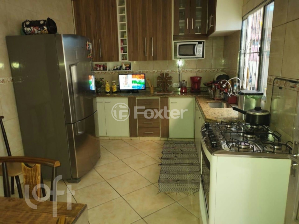 Casa à venda com 3 quartos, 82m² - Foto 4