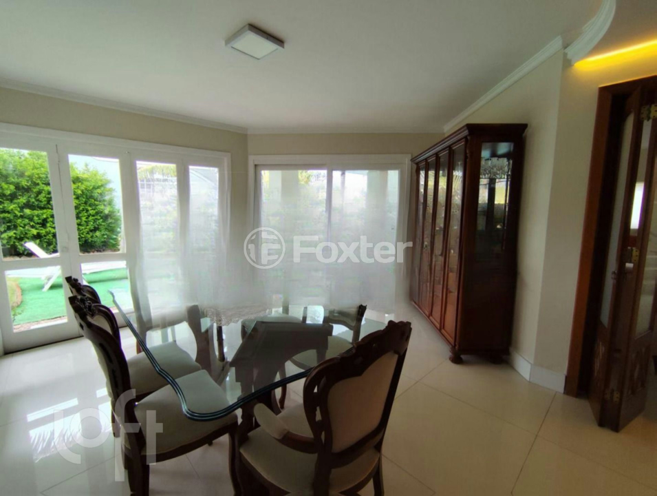 Casa à venda com 3 quartos, 266m² - Foto 3