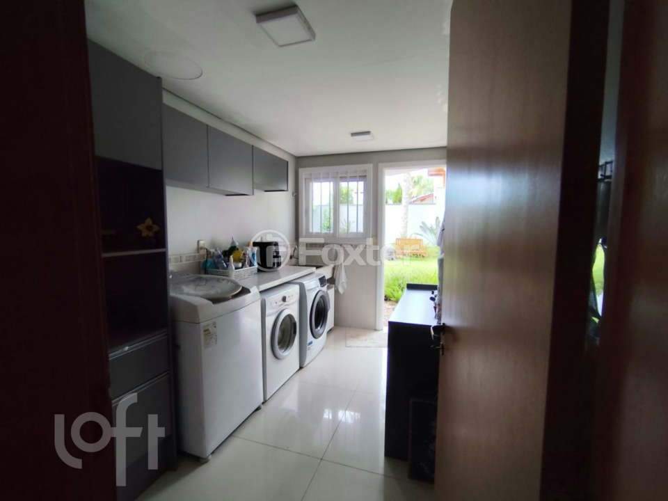 Casa à venda com 3 quartos, 266m² - Foto 27