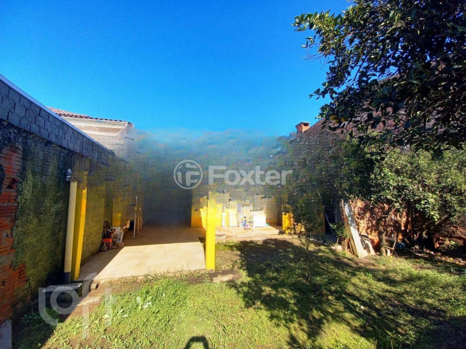 Casa à venda com 2 quartos, 80m² - Foto 4