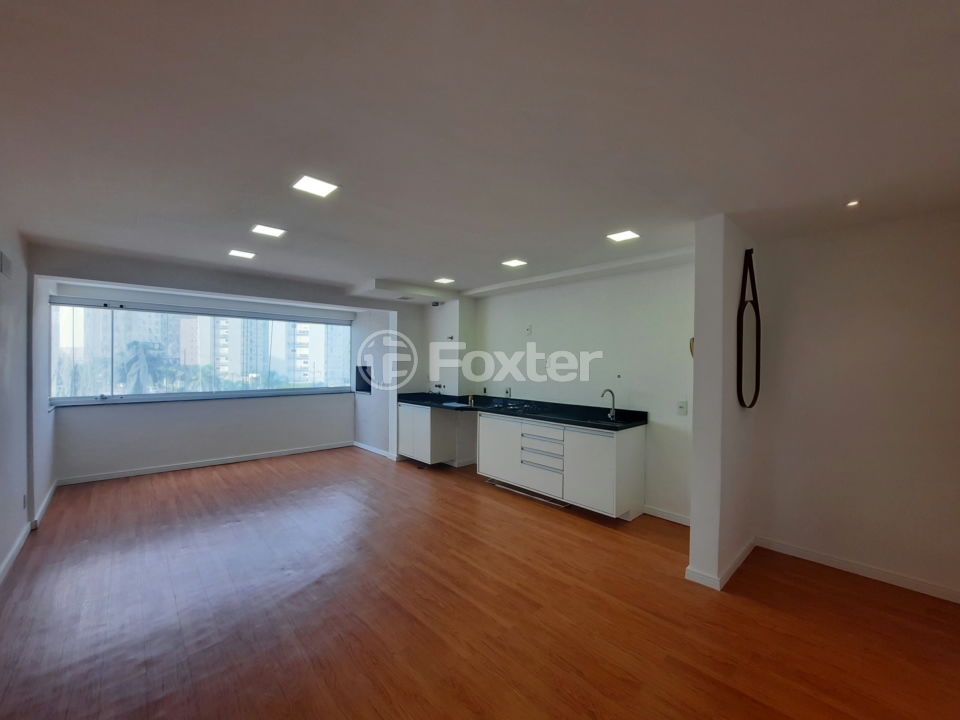 Apartamento à venda com 3 quartos, 79m² - Foto 2