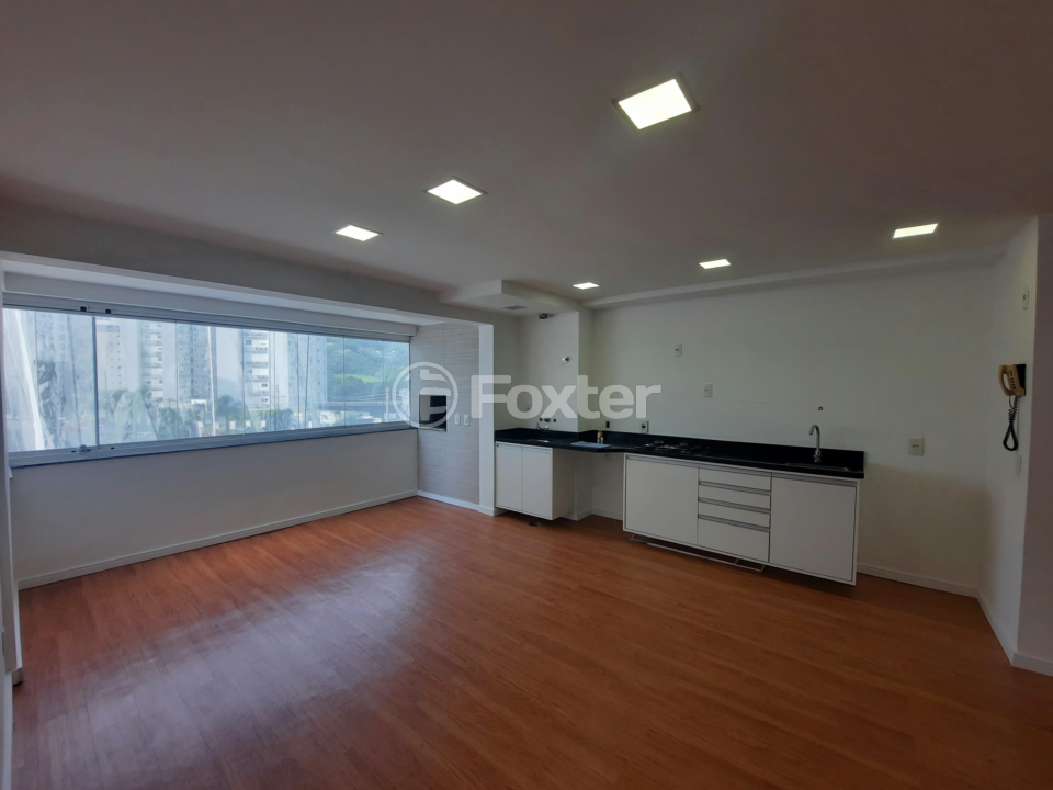 Apartamento à venda com 3 quartos, 79m² - Foto 5